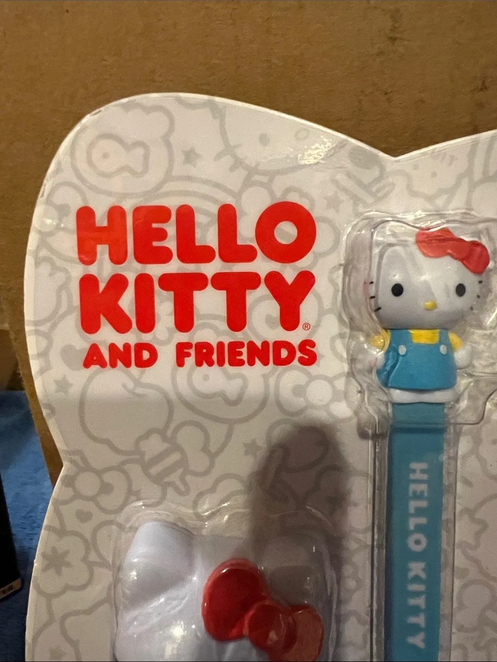 Hello Kitty five hello